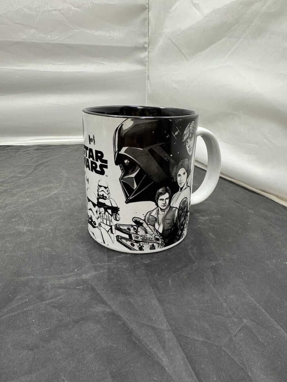 Classic Star Wars Characters 20oz Black White Ceramic Coffee Mug Silver Buffalo